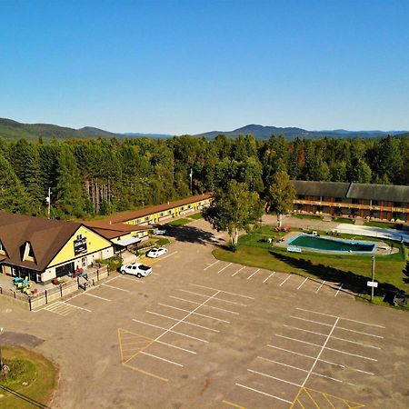 La Cuillere A Pot Hotell Saint-Donat-de-Montcalm Exteriör bild