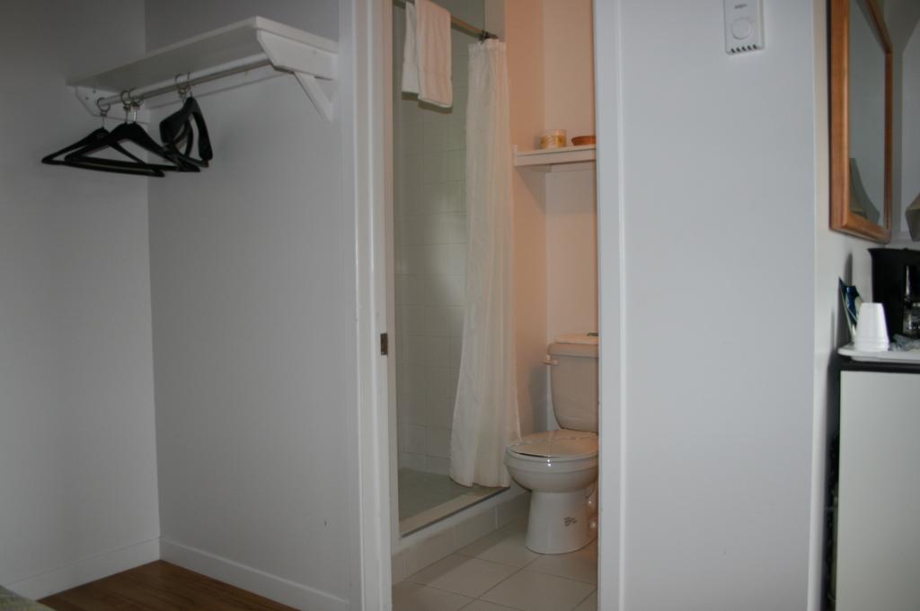 La Cuillere A Pot Hotell Saint-Donat-de-Montcalm Rum bild