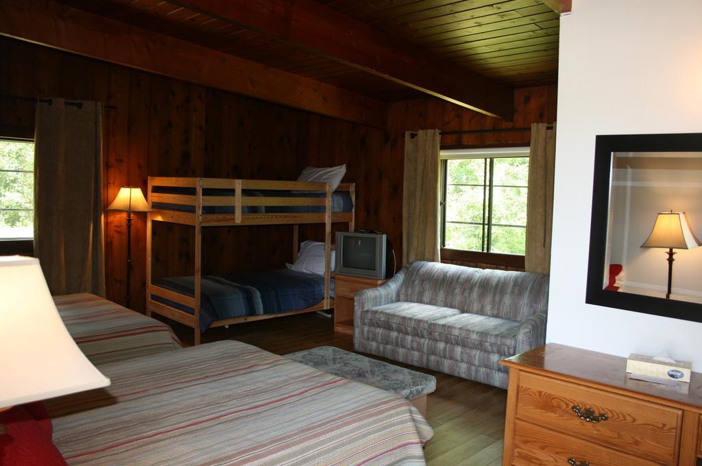 La Cuillere A Pot Hotell Saint-Donat-de-Montcalm Rum bild