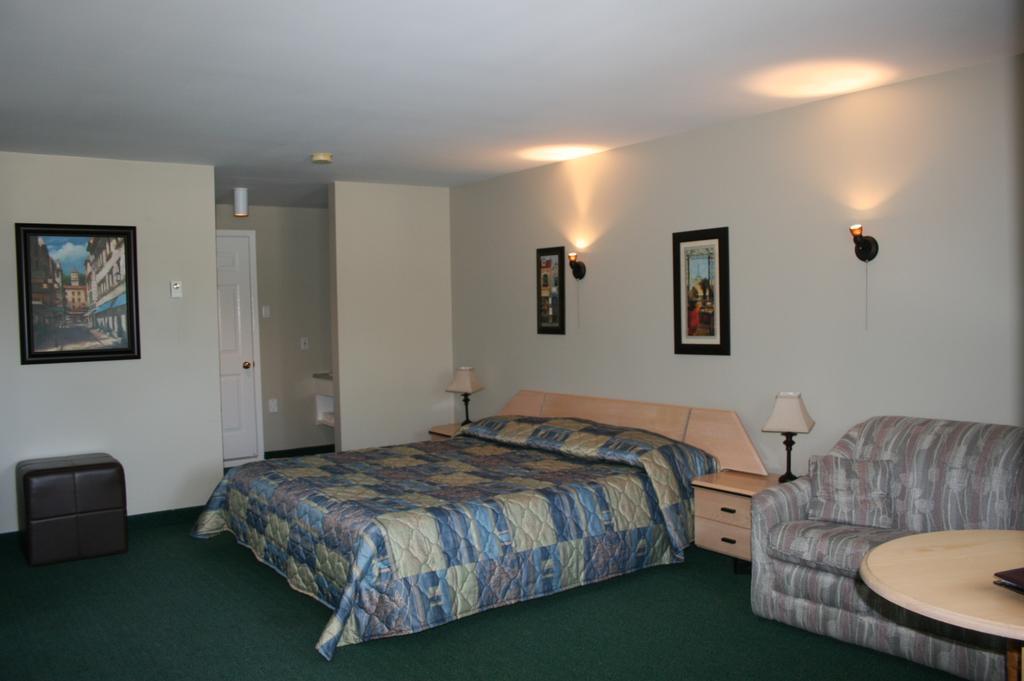 La Cuillere A Pot Hotell Saint-Donat-de-Montcalm Rum bild